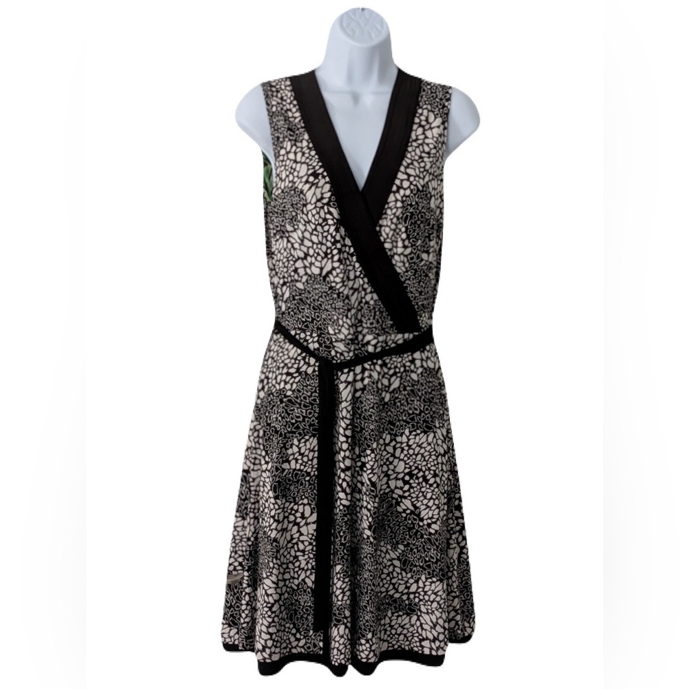 White House Black Market Reversible Faux Wrap Jersey Dress
